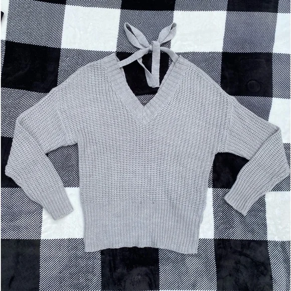 grey sweater - Picture 1 of 3